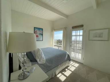 Main picture of 3313 Foothill Rd