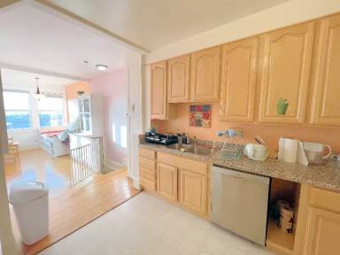 Main picture of 1811 18th Ave