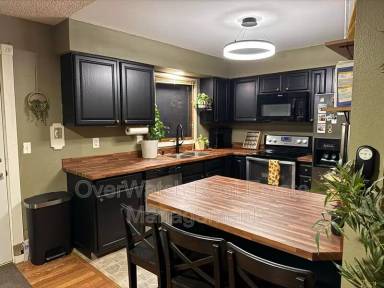 Main picture of 9532 Dundas Cir