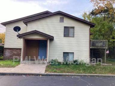 Main picture of 6045-87 In the Pines Dr SE