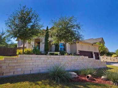 Main picture of 271 Longmont Ln