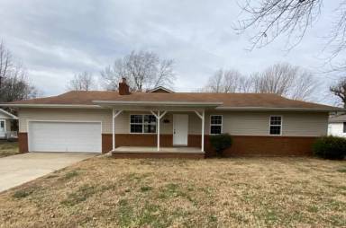 Main picture of 107 Grand Prairie Dr