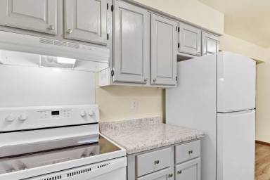 Main picture of 2241 Luann Ln