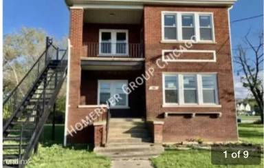 Main picture of 1335 Center Ave