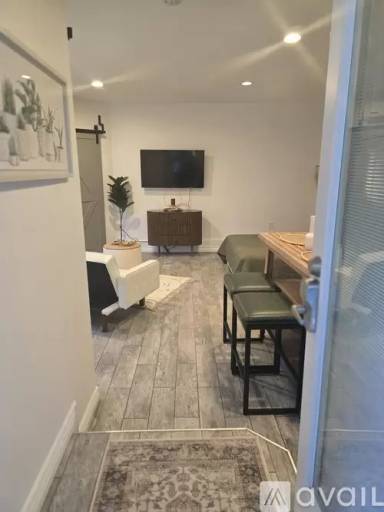 Main picture of 10528 Woodley Ave