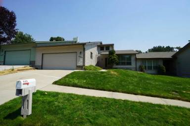 Main picture of 404 Moraine Pl