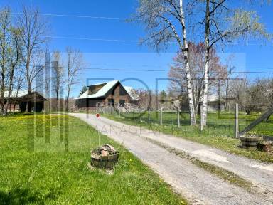 Main picture of 5573 Old State Rd