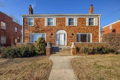 Main picture of 560 S 34th St