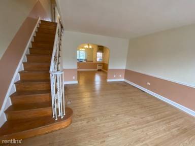 Main picture of 3308 Disston St