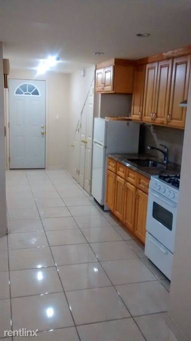Main picture of 2157 West St