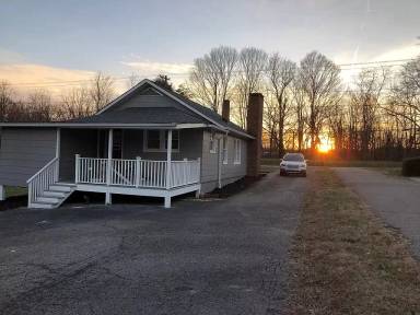 Main picture of 2806 Boone Trl