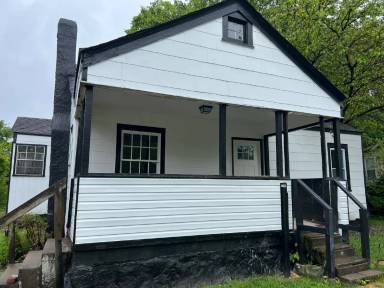 Main picture of 3206 Riverside Dr