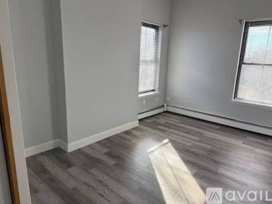 Main picture of 36 Capen St