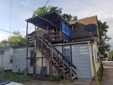 Main picture of 1010 W 5th St