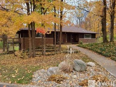 Main picture of 6211 Pokagon Rd