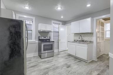 Main picture of 115 S 38th St