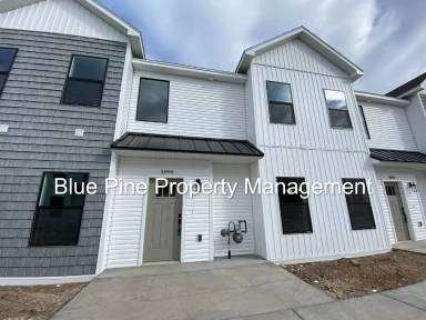 Main picture of 2890 Sunburst Dr