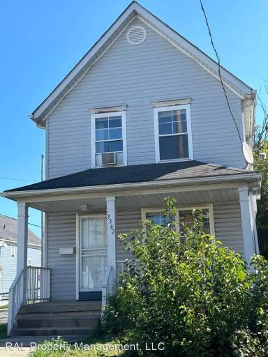 Main picture of 3367 E 113th St