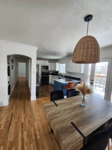 Main picture of 220 E 4300 S