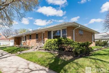 Main picture of 8200 W Cornelia Ave