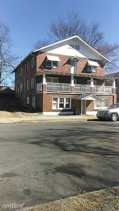 Main picture of 215 Civic St