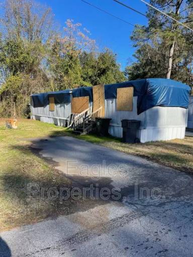 Main picture of Carolina Pines Manufactured Housing Community