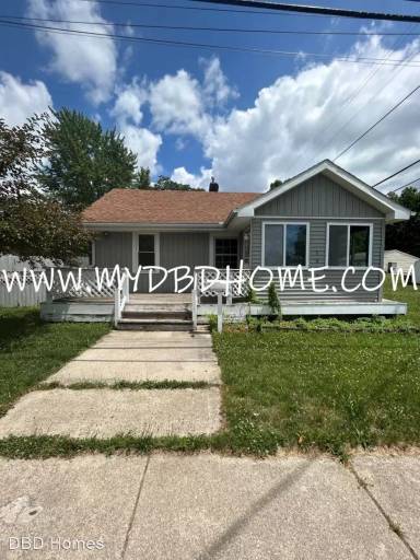 Main picture of 1913 Birchwood Ave