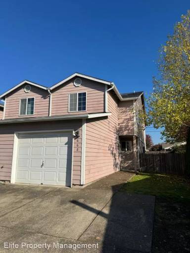 Main picture of 2668 16th Ave SE