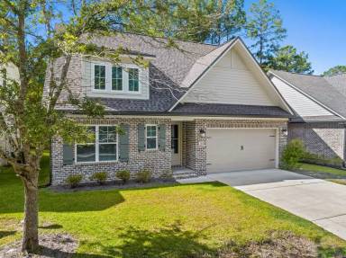 Main picture of 134 Laurel Oaks Dr