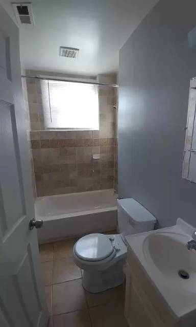 Main picture of 3061 Brighton St