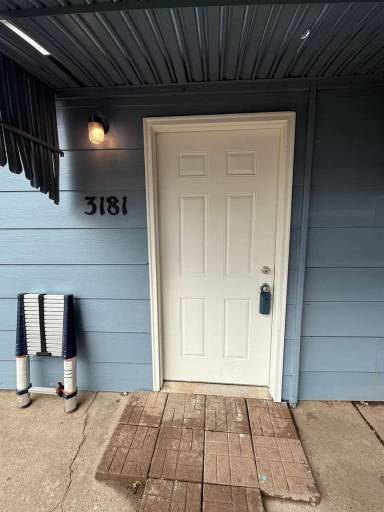 Main picture of 3181 S Davidson St