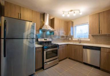 Main picture of 949 Greenwood Ave NE