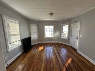 Main picture of 309 Linden St