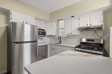 Main picture of 292 Claremont Ave