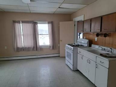 Main picture of 240 Penobscot Ave