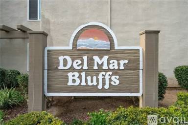 Main picture of Del Mar Bluffs