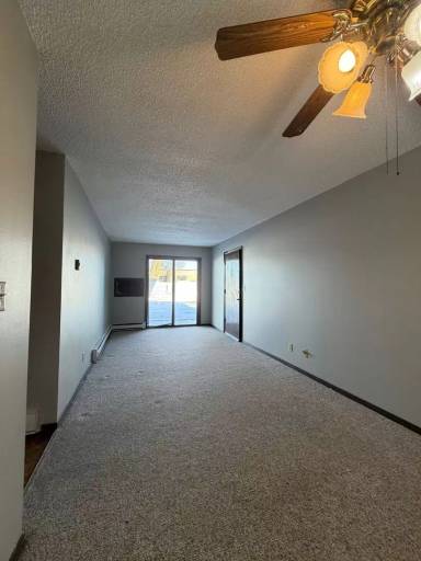 Main picture of 203 W Dolf St
