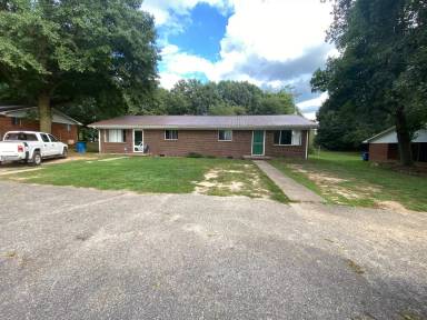 Main picture of 3733 Robert Riding Rd