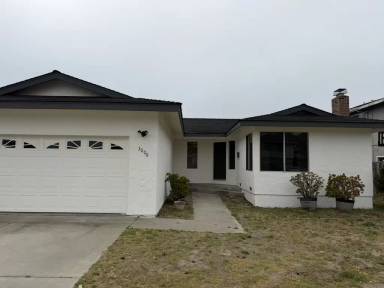 Main picture of 3006 Vera Ln