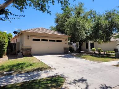 Main picture of 3447 E Linda Ln