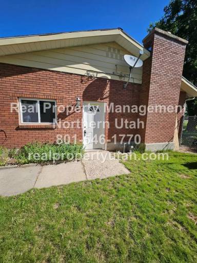 Main picture of 1236 Holly Cir