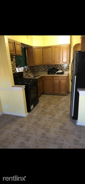 Main picture of 544 E 56th St