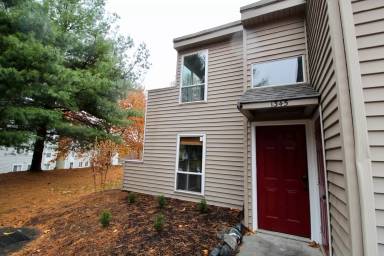 Main picture of 1345 Bradley Dr
