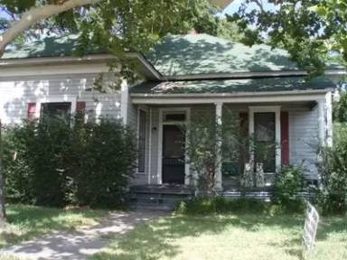 Main picture of 1506 Arp St