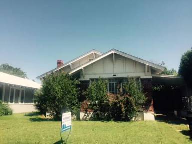 Main picture of 1706 Elizabeth Ave