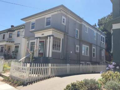 Main picture of 3012 College Ave
