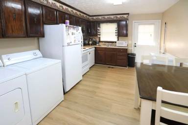 Main picture of 258 Forrest Ave
