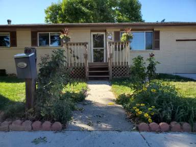 Main picture of 833 S Gay St