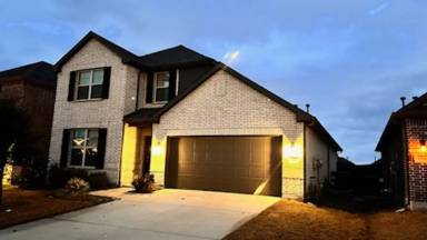 Main picture of 2908 Teak Dr