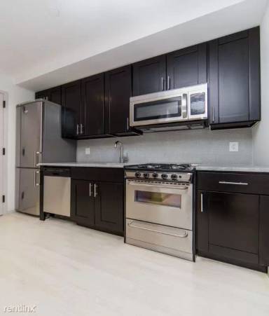 Main picture of 317 2nd Ave